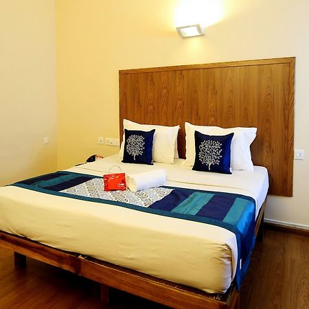 Oyo 2887 Hotel Sn International Kumily Luaran gambar